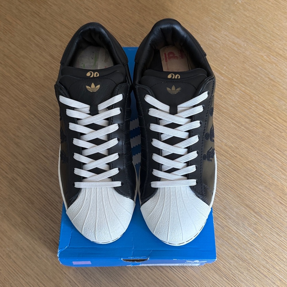 Rare Girl Skateboard x Adidas Superstar sz9 Black - Picture 9 of 10